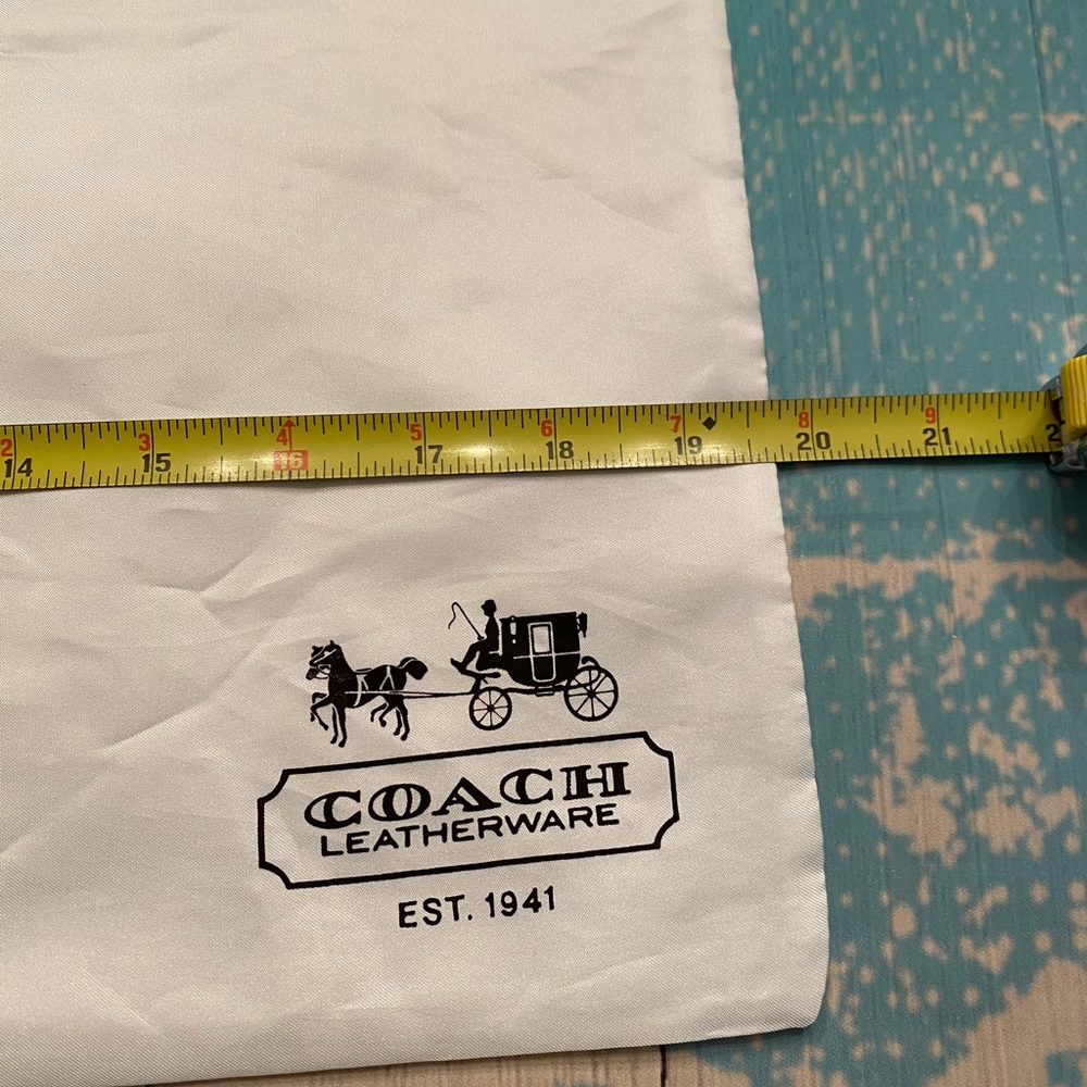 Coach Leatherware White Storage Bag - Picture 4 of 11
